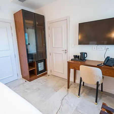 L-eremita Boutique Otel 3*