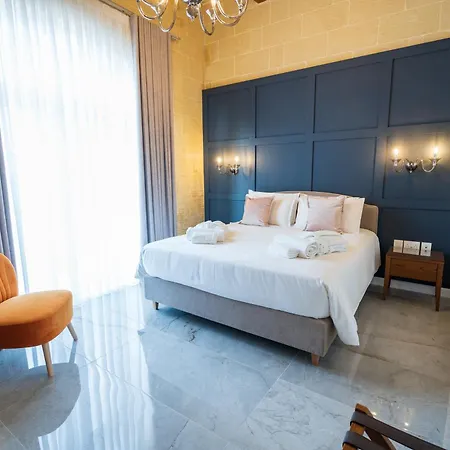 מלון L-eremita Boutique 3*