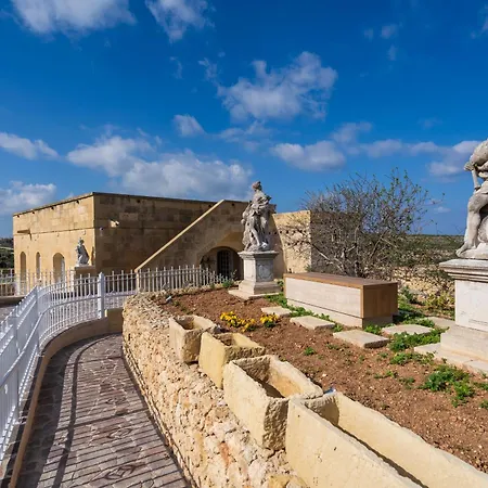 מלון L-eremita Boutique 3*